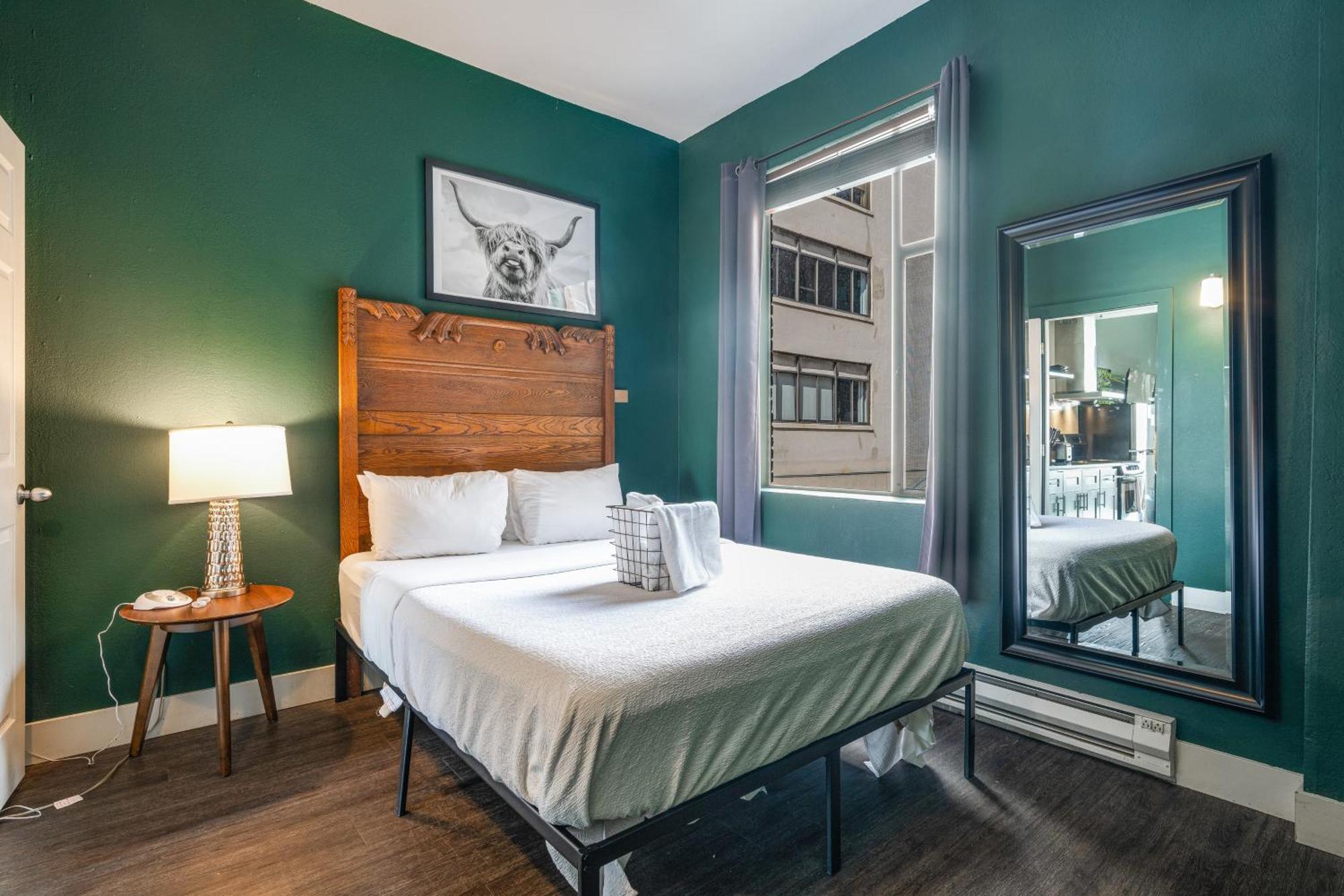 Oxford Apartment By At Mine Hospitality Seattle Eksteriør billede