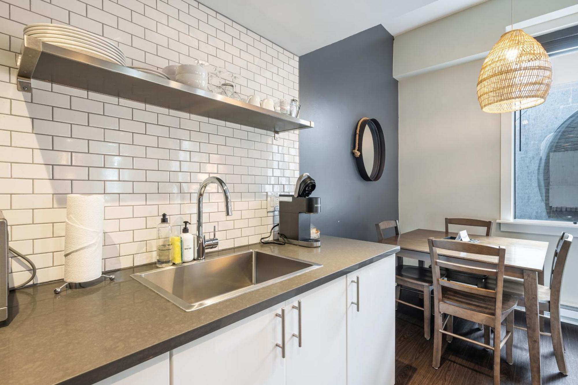 Oxford Apartment By At Mine Hospitality Seattle Eksteriør billede