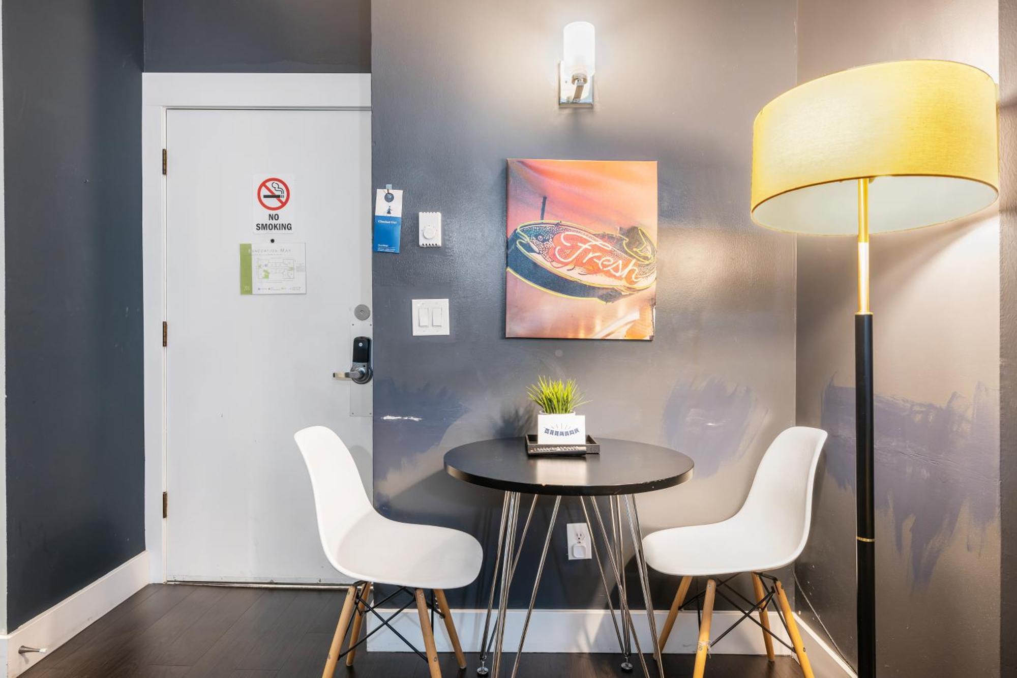Oxford Apartment By At Mine Hospitality Seattle Eksteriør billede
