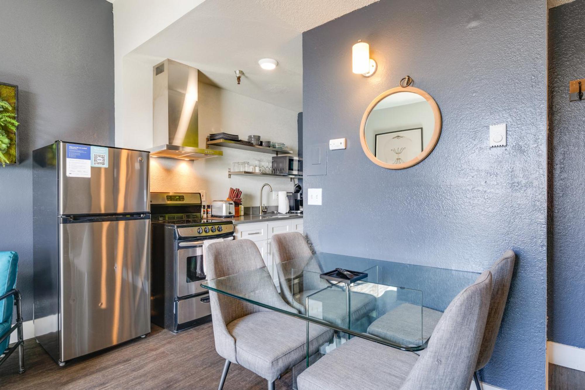 Oxford Apartment By At Mine Hospitality Seattle Eksteriør billede