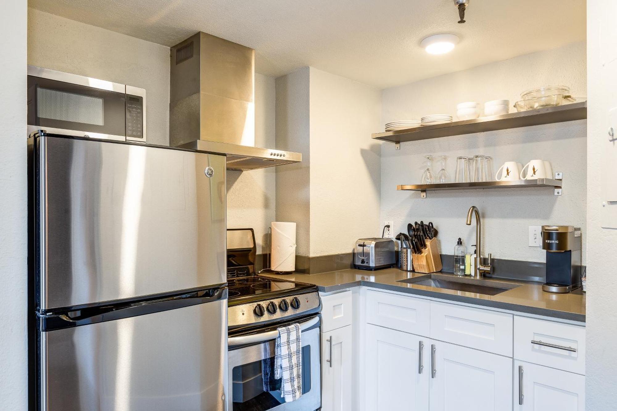 Oxford Apartment By At Mine Hospitality Seattle Eksteriør billede