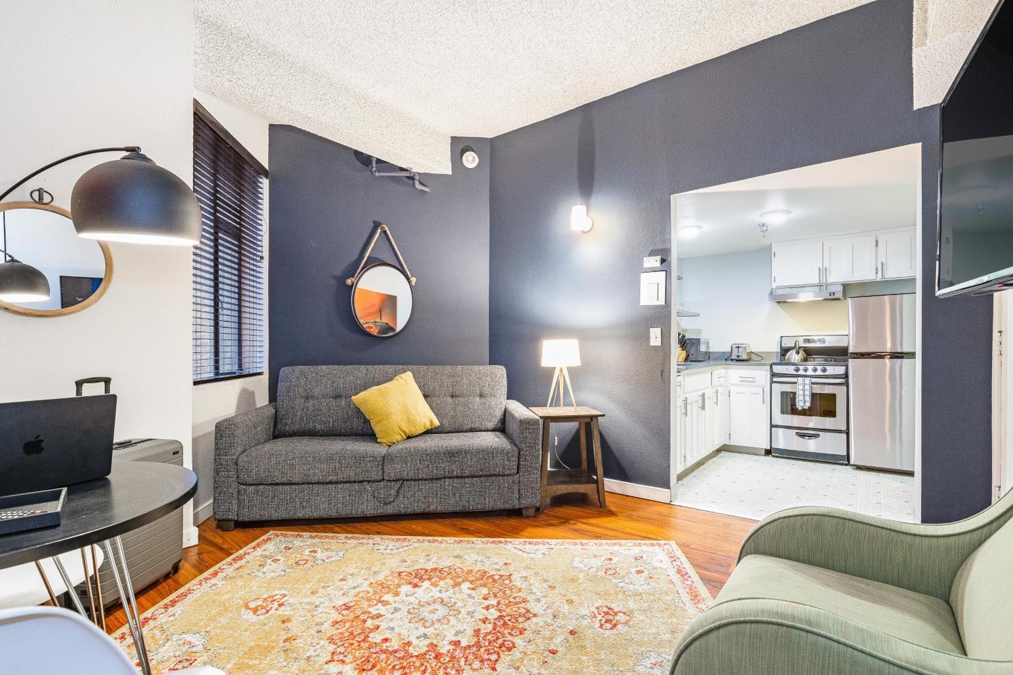 Oxford Apartment By At Mine Hospitality Seattle Eksteriør billede